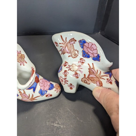 Vtg Set of 2 Porcelain Blue Pink Ruffle Victorian Style Shoe Boot Vase Planter - Picture 3 of 9